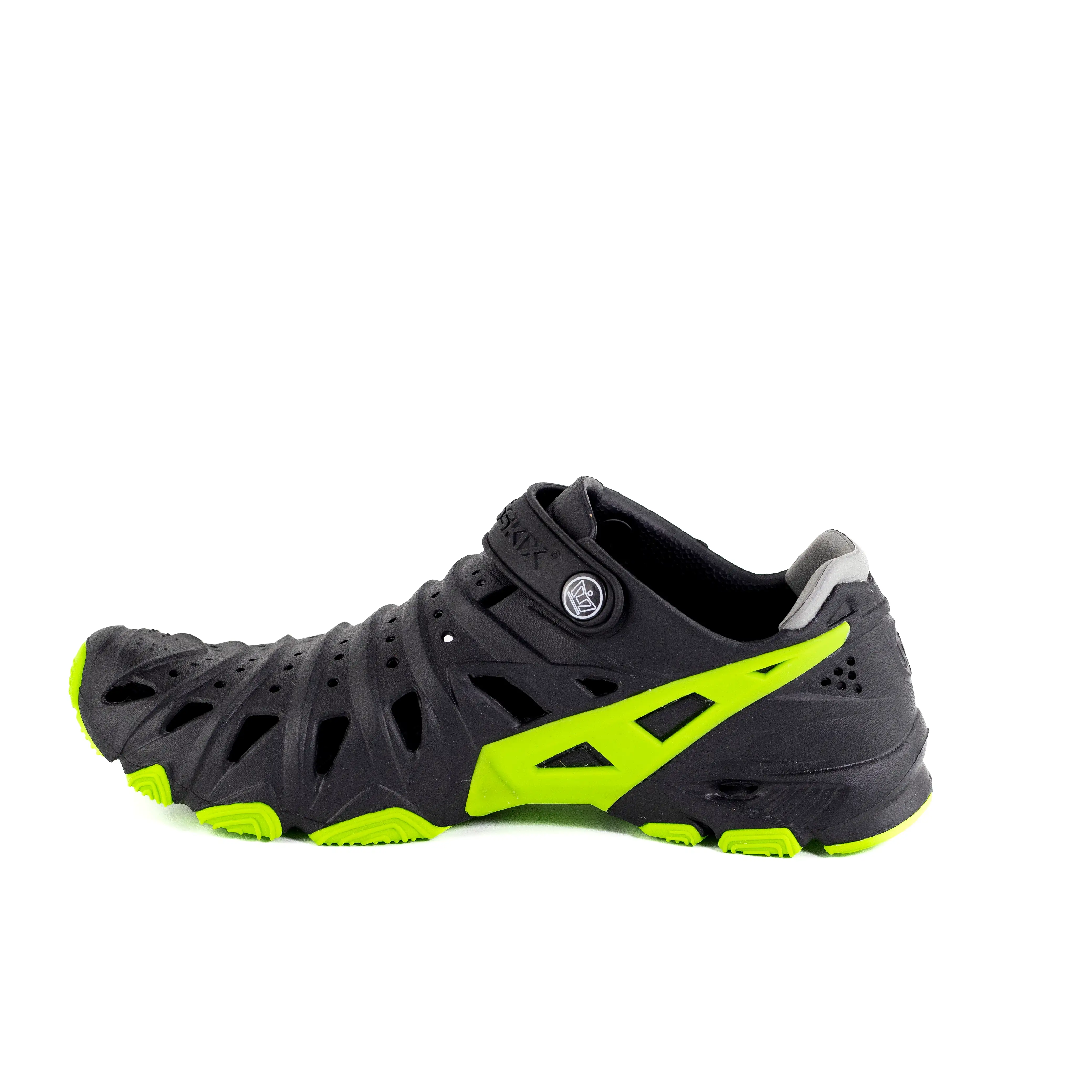 2.0 Closed Toe Water Shoes for Men by CROSSKIX