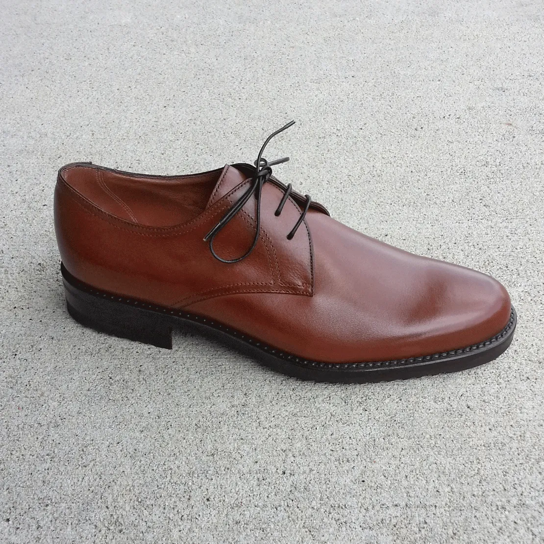 Gravati Nova Plain Toe Lace Up Shoe in Brown